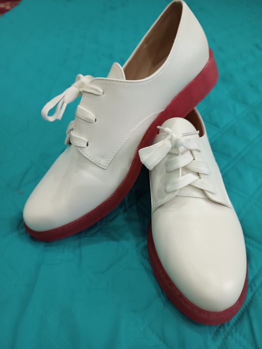 Pantofi casual Arbo albi