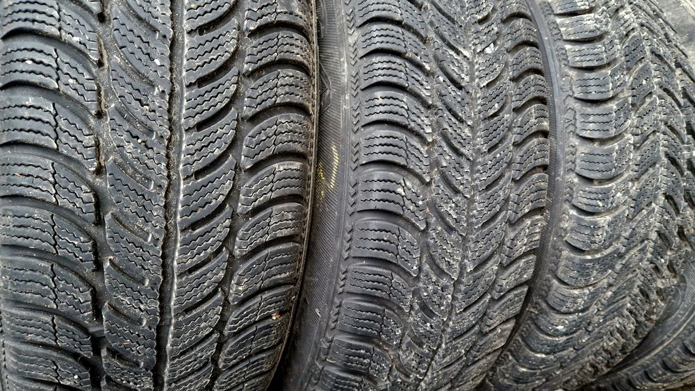 DOT 2023, 185/60/15 зимни гуми Debica Frigo