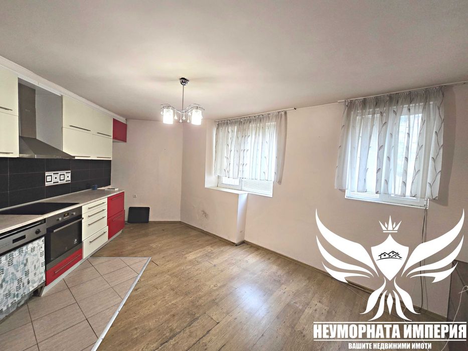 Продавам многостаен 134кв.м. в гр.Асеновград зад болницата