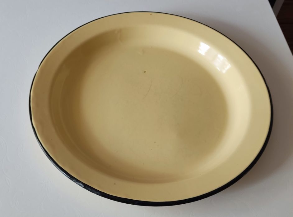 Поднос эмалированный