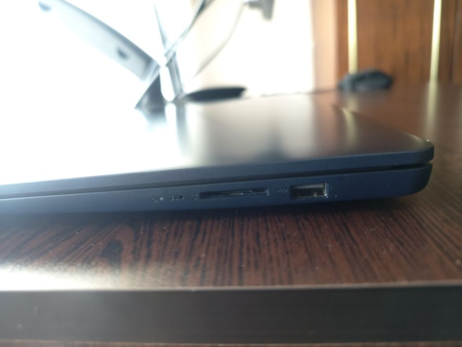 Лаптоп Леново ideapad 3