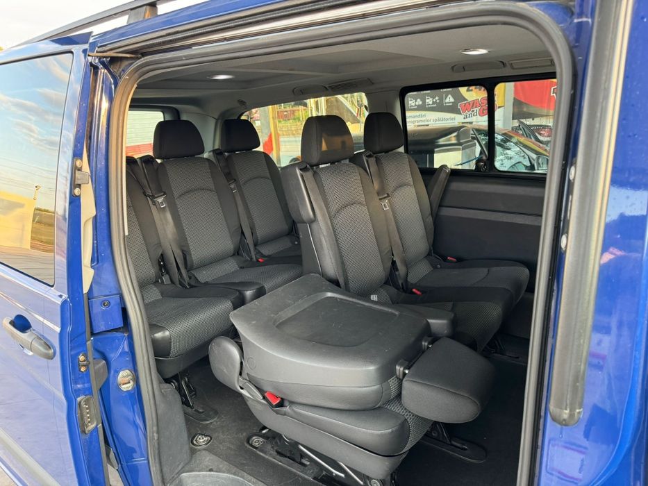 Microbuz 8+1 locuri- Închiriez van 8+1 Închiriere Auto 9 locuri transfer aeroport