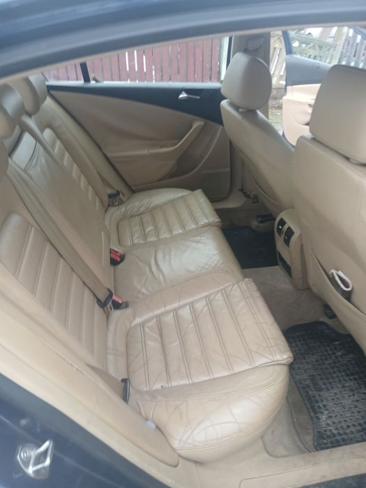 Vand VWPassat B6(2.0 FSI cod BLR)acte valabile tot anul,NU OFER FISCAL