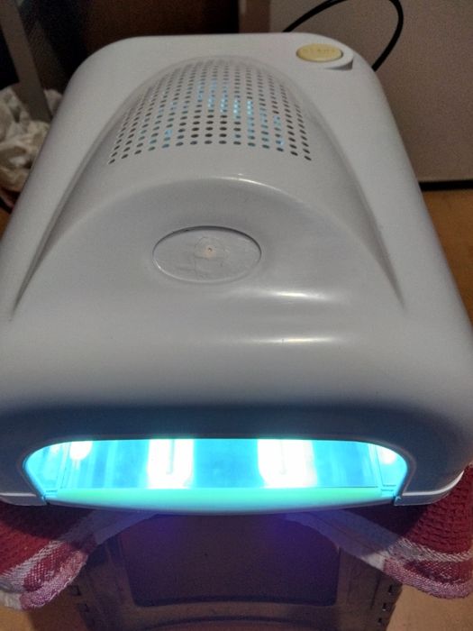 Aparat pentru uscat unghii