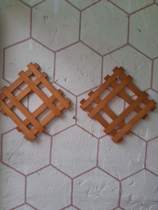 Vand 4  bibelouri și ornamente