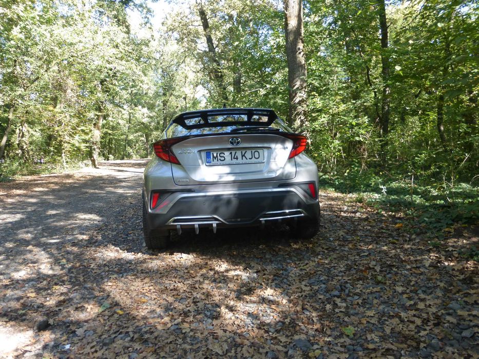 Toyota C-HR 2.0 L Bi-tone Full Led Istoric Garantie 44mii Km