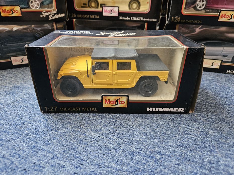 Machete Metal Die-cast Plastic Maisto Bburago 1:24 de colectie