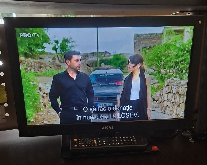 Tv akay  cu telecomanda stare perfectă 200lei