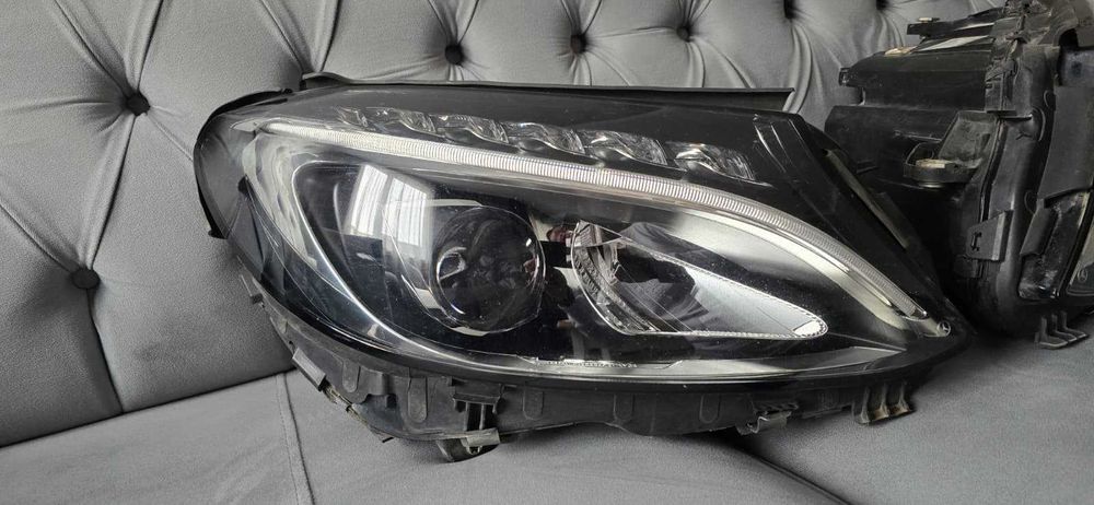Mercedes W205 C класа фар/фарове