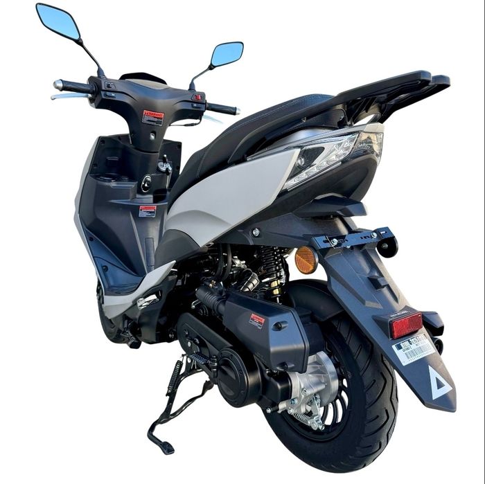 Scutere 49cc benzina noi fara permis