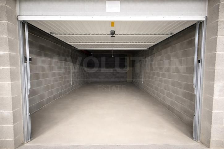 Продава се Двустаен апартамент в София, Малинова долина - 79 кв.м за 1414 €/кв.м - Снимка #11