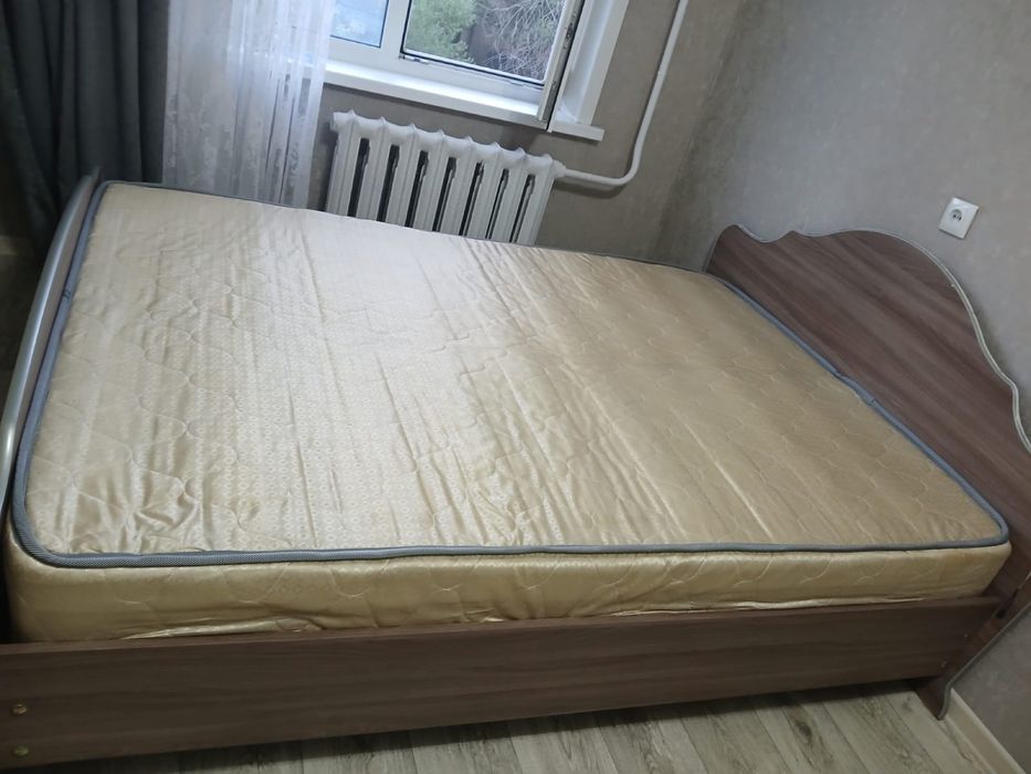 Кровать двухспальная