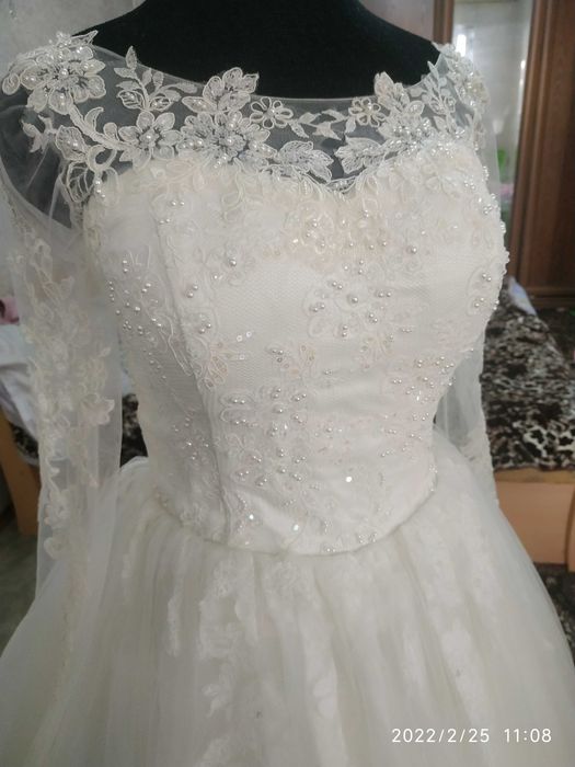 Срочно продается Свадебное платье. Келин куйлак.