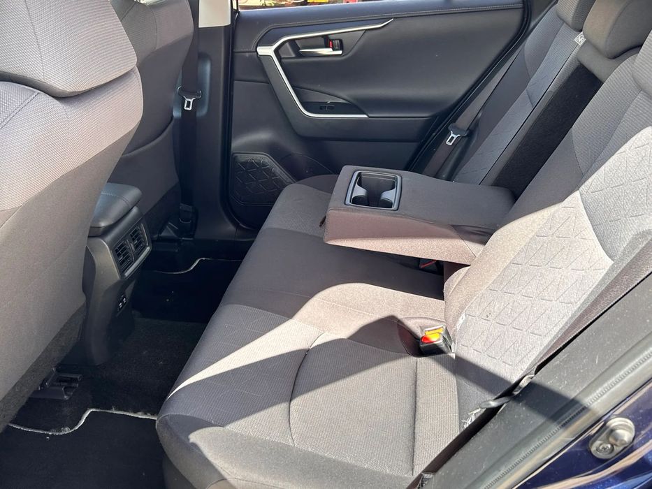 TOYOTA RAV4 2019 — imagine 5