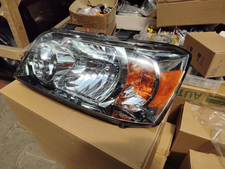 Хайладер фара передняя