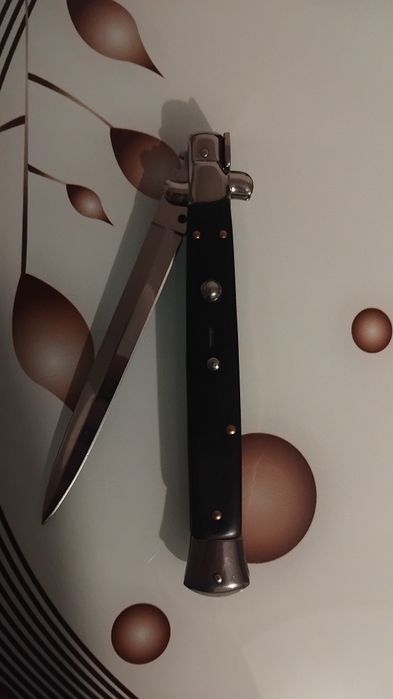 Vând briceag stiletto italian