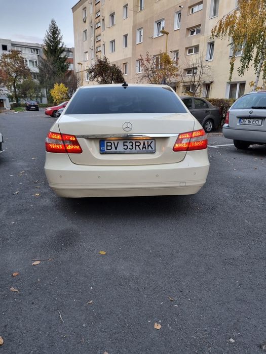 MERCEDES-BENZ E-Class 2012 — imagine 4