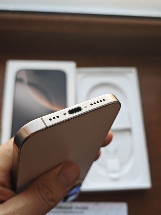iPhone 16 Pro 128Gb без ремонта