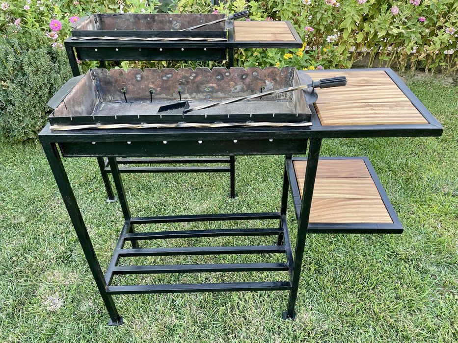 Продаются мангалы.