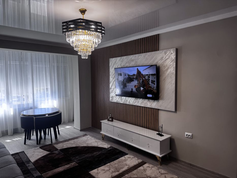 Apartament 3 camere Piața Mare–Roșiori | Renov. complet 2025 | 2 balcoane | REHAU | Mobilat