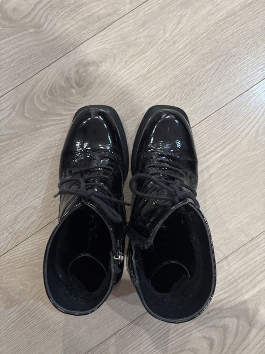 Боти от естествен лак на Gianni