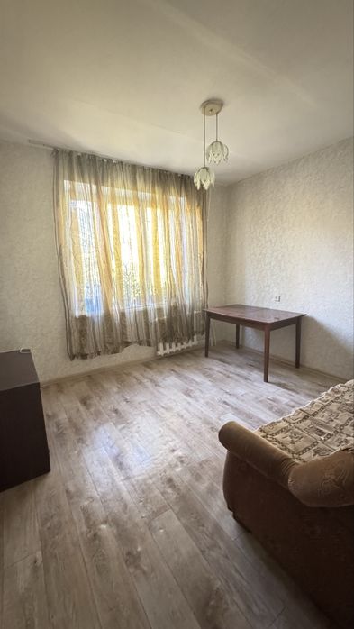 Сдам 2 комнатную квартиру