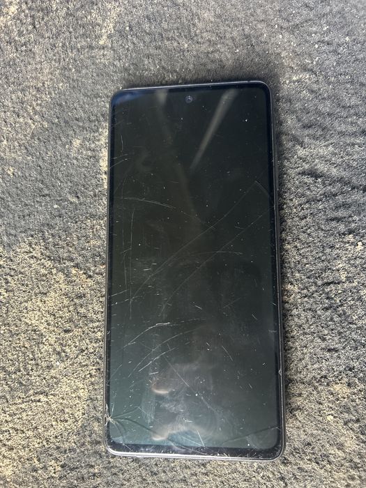 Отдам даром телефон самсунг