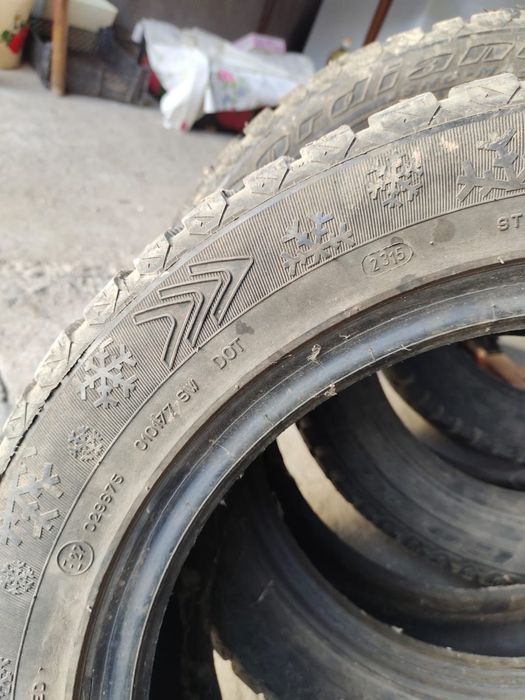 Зимние шины 205/55/16