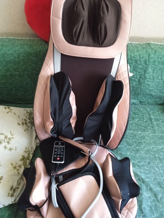 Продам массажное кресло