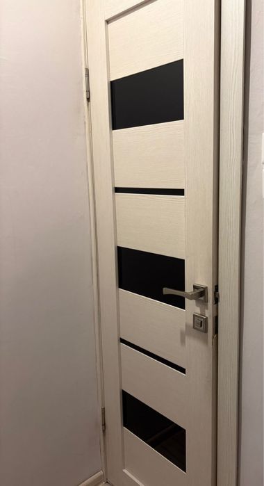 Продам межкомнатные двери