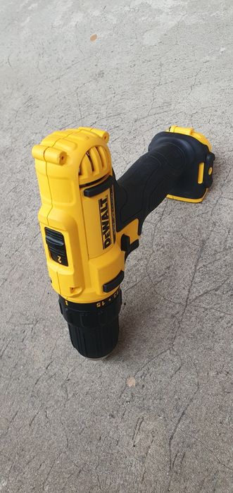 Auto filetanta dewalt 12V.