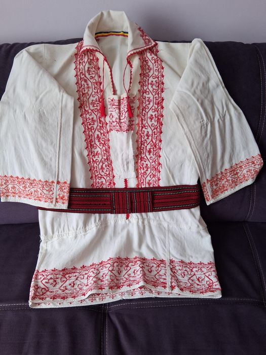 Costum complet traditional vechi barbati