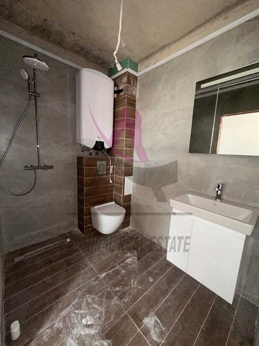 Продава се Тристаен апартамент в Варна, Възраждане 3 - 79 кв.м за 1798 €/кв.м - Снимка #3