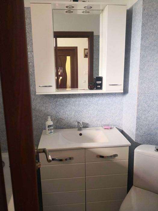 Mobilier baie cu chiuveta și cada