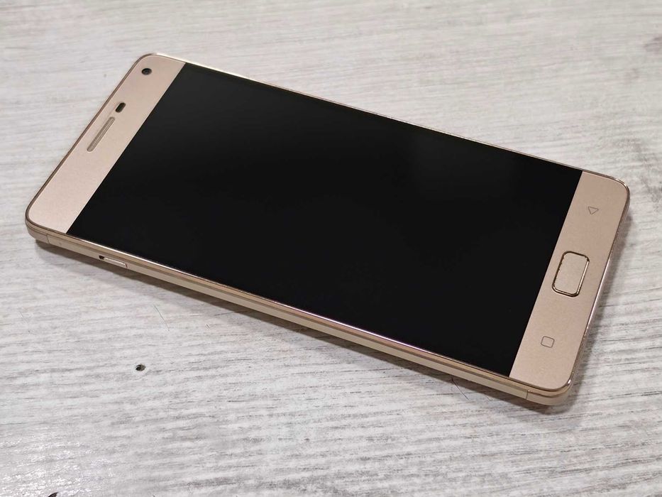 Като нов Lenovo VIBE P1