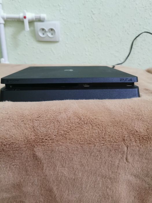 Playstation 4 Slim без коробки