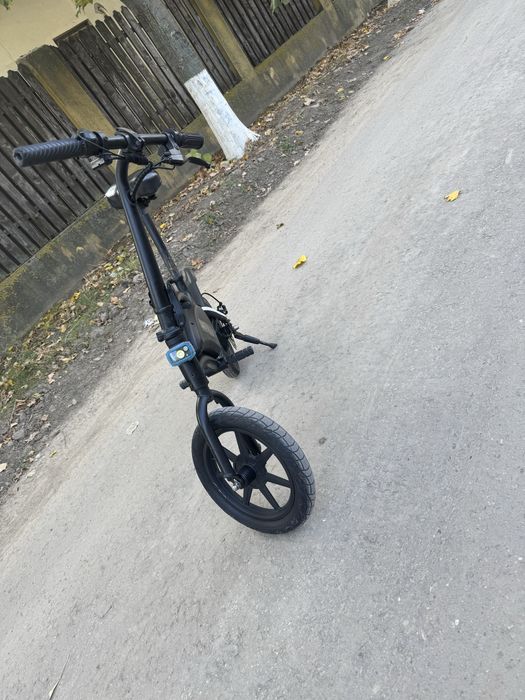Bicicleta electrica vând sau schimb