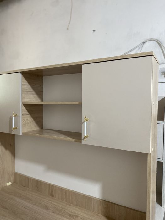 Письменный стол