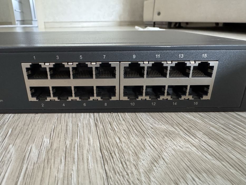 Коммутатор 16 портов TP-Link TL-SG1016D