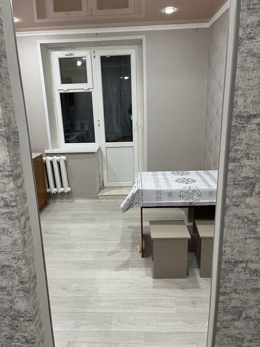 Продам 2 комн квартиру. 4 микр