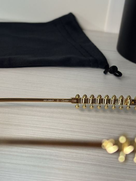 Vand ochelari cartier noi