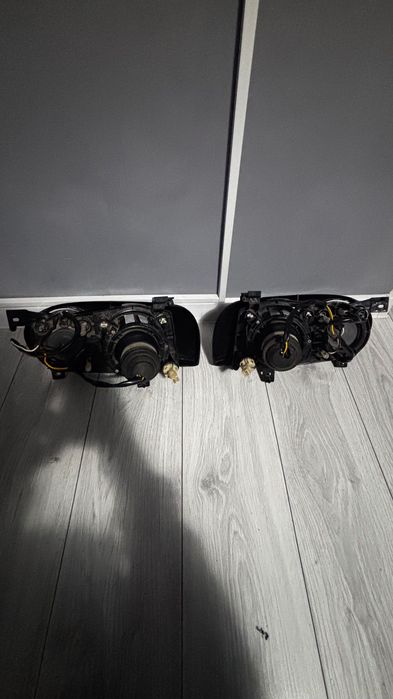 Vând faruri golf 3 tyc