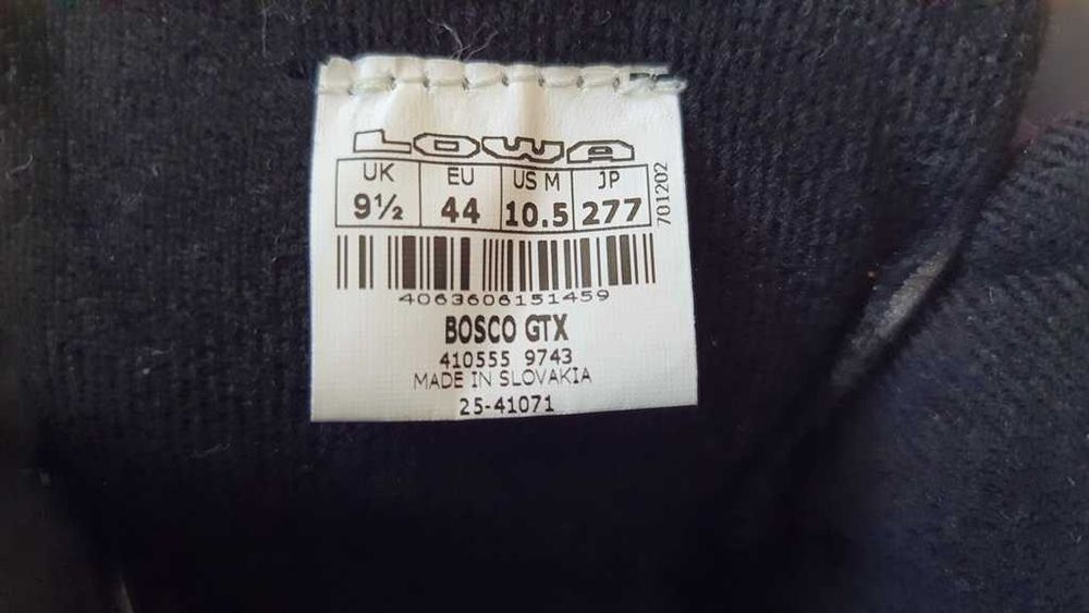 Ghete trekking LOWA Bosco Goretex gtx marimea 44, zero km
