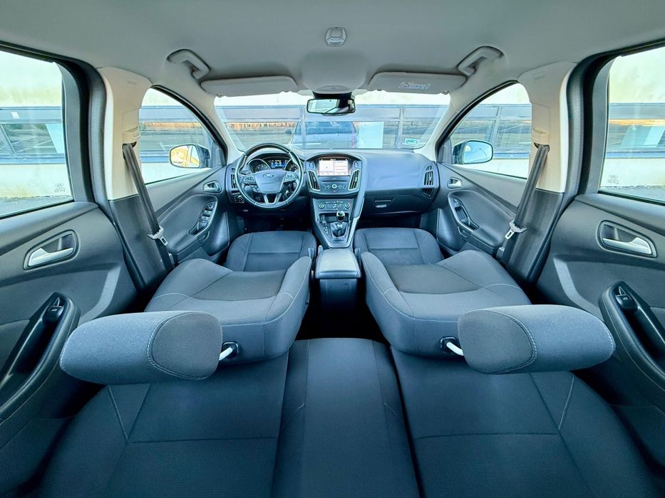 Ford Focus 1.5TDCi/120CP/CarPlay/Navi/Parkasisst/2018