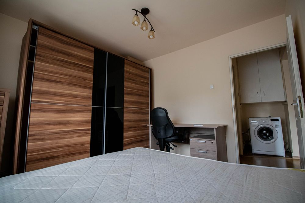 Proprietar , inchiriez ap 3 cam dec  Zorilor, str.Luceafarului