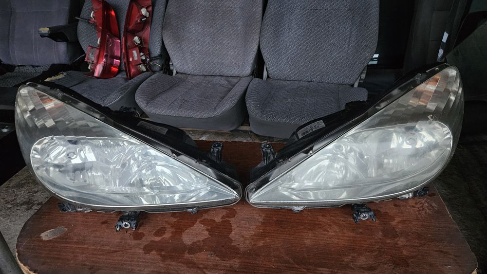 Фарове Ксенон за Пежо 607