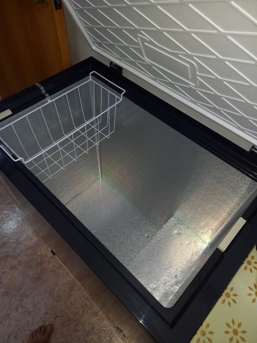 Продам морозильник