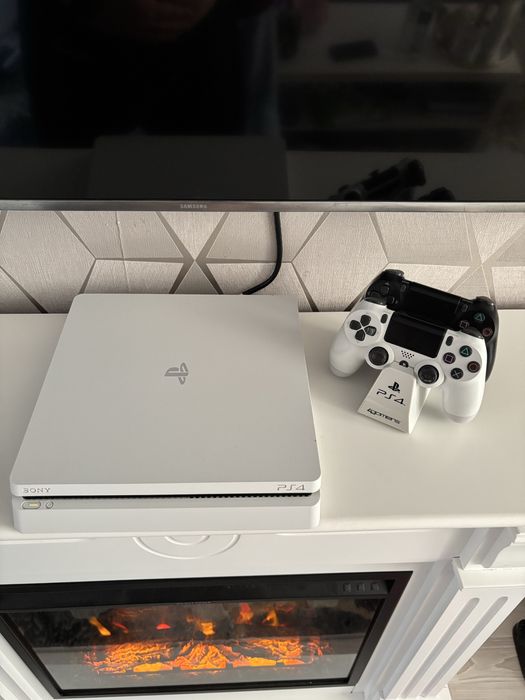 Playstation 4 impecabil