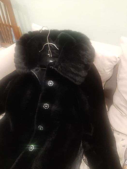 Продам мутоновую шубу