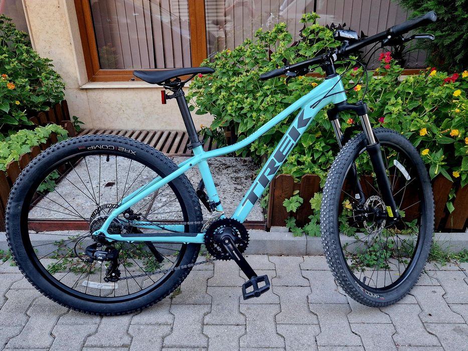 Продавам  дамски велосипед Trek  Marlin 4